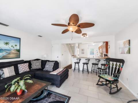 175 Yorktowne Drive #11, Daytona Beach FL - photo 10 of 26