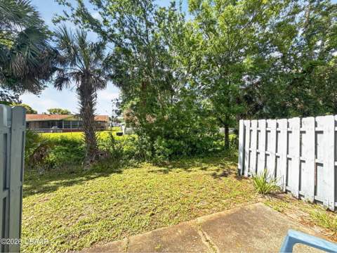 175 Yorktowne Drive #11, Daytona Beach FL - photo 19 of 26