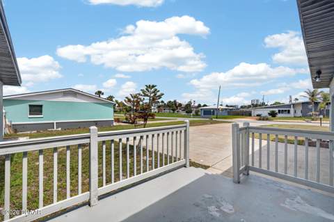 1027 Bel Aire Drive, Daytona Beach FL - photo 7 of 46