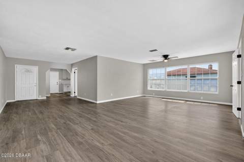 1027 Bel Aire Drive, Daytona Beach FL - photo 11 of 46