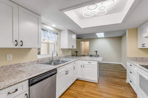 704 Green Road, New Smyrna Beach FL - photo 17 of 47