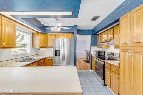 144 Marsh Wren Court, Daytona Beach FL - photo 18 of 59