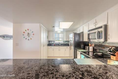 2626 S Atlantic Avenue #302, Daytona Beach Shores FL - photo 6 of 30