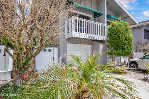 121 Lagoon Court, New Smyrna Beach FL - photo 8 of 62