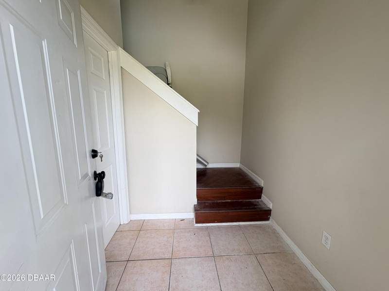 3 bedroom Townhouse at 100 Kingbird Circle #1, Pelican Bay, Daytona Beach — photo 2