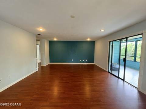 100 Kingbird Circle #1, Daytona Beach FL - photo 12 of 47