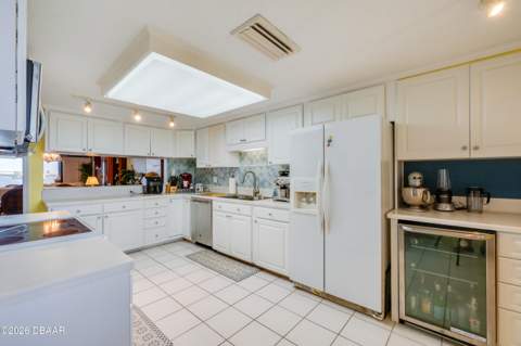 731 Marina Point Drive, Daytona Beach FL - photo 11 of 52