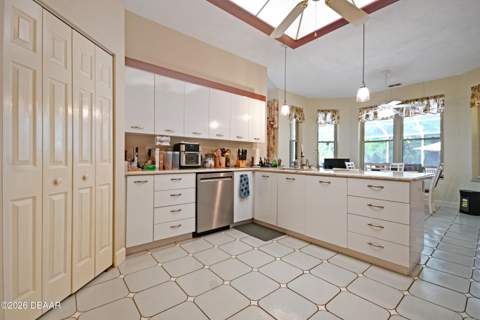 1711 Hideaway Forest Trail, New Smyrna Beach FL - photo 16 of 75