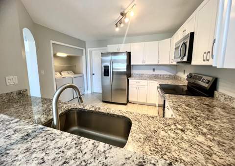 3070 Ocean Shore Boulevard, Ormond Beach FL - photo 9 of 31