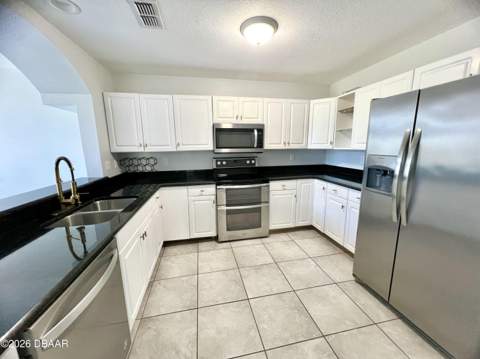 3072 Ocean Shore Boulevard, Ormond Beach FL - photo 10 of 46
