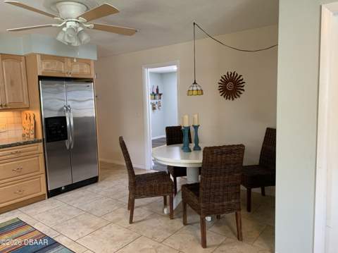 711 Lindenwood Circle, Ormond Beach FL - photo 7 of 23