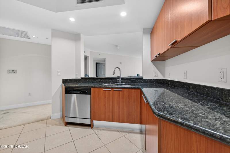 2 bedroom Condominium at 231 Riverside Drive #1107, Marina Grande On The Halifax, Holly Hill — photo 5