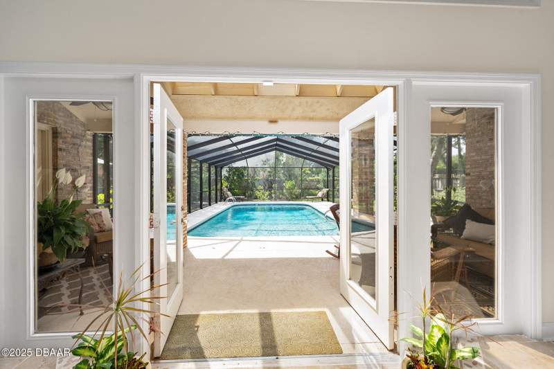 5 bedroom Single Family Residence at 1 Crooked Bridge Way, Breakaway Trails, Ormond Beach — photo 2