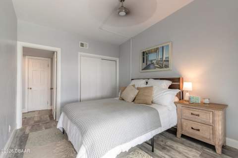 9 Fountainebleau Circle, Daytona Beach FL - photo 8 of 24