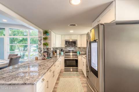 9 Fountainebleau Circle, Daytona Beach FL - photo 13 of 24