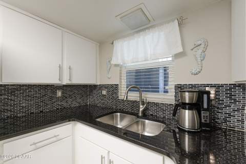 2626 S Atlantic Avenue #405, Daytona Beach Shores FL - photo 18 of 30