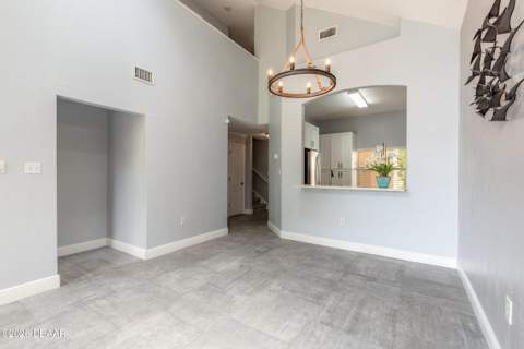 537 Lake Bridge Drive, Ormond Beach FL - photo 10 of 34