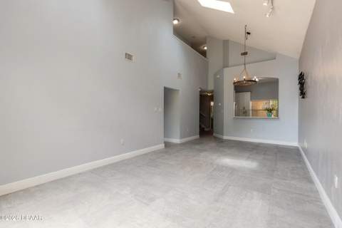 537 Lake Bridge Drive, Ormond Beach FL - photo 12 of 34