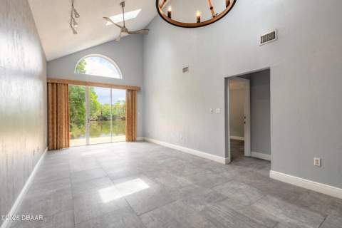 537 Lake Bridge Drive, Ormond Beach FL - photo 13 of 34