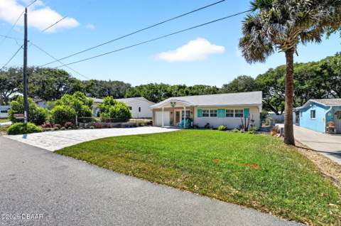 800 E 9th Avenue, New Smyrna Beach FL - photo 7 of 56