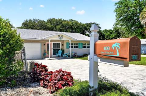 800 E 9th Avenue, New Smyrna Beach FL - photo 9 of 56
