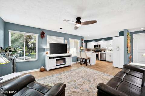 800 E 9th Avenue, New Smyrna Beach FL - photo 16 of 56