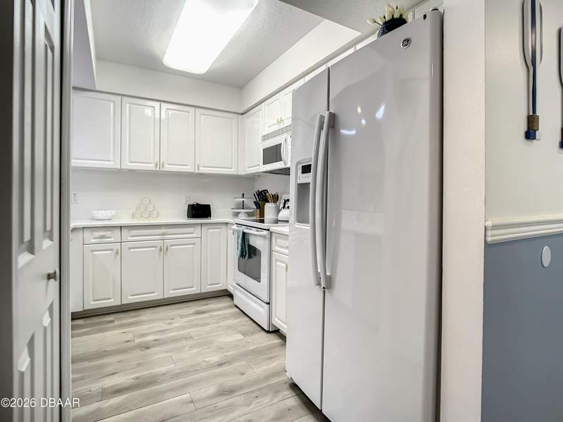 3 bedroom Condominium at 5300 S Atlantic Avenue #10-205, Ocean Walk At New Smyrna Beach-Building No. 10, A Condo, New Smyrna Beach — photo 4