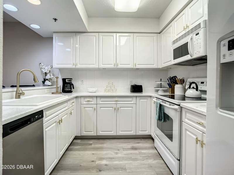 3 bedroom Condominium at 5300 S Atlantic Avenue #10-205, Ocean Walk At New Smyrna Beach-Building No. 10, A Condo, New Smyrna Beach — photo 5
