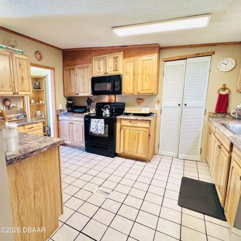 1301 Avenue D, Ormond Beach FL - photo 6 of 28