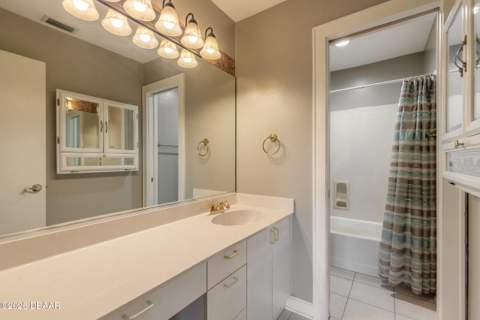30 Landings Lane, Ormond Beach FL - photo 19 of 32