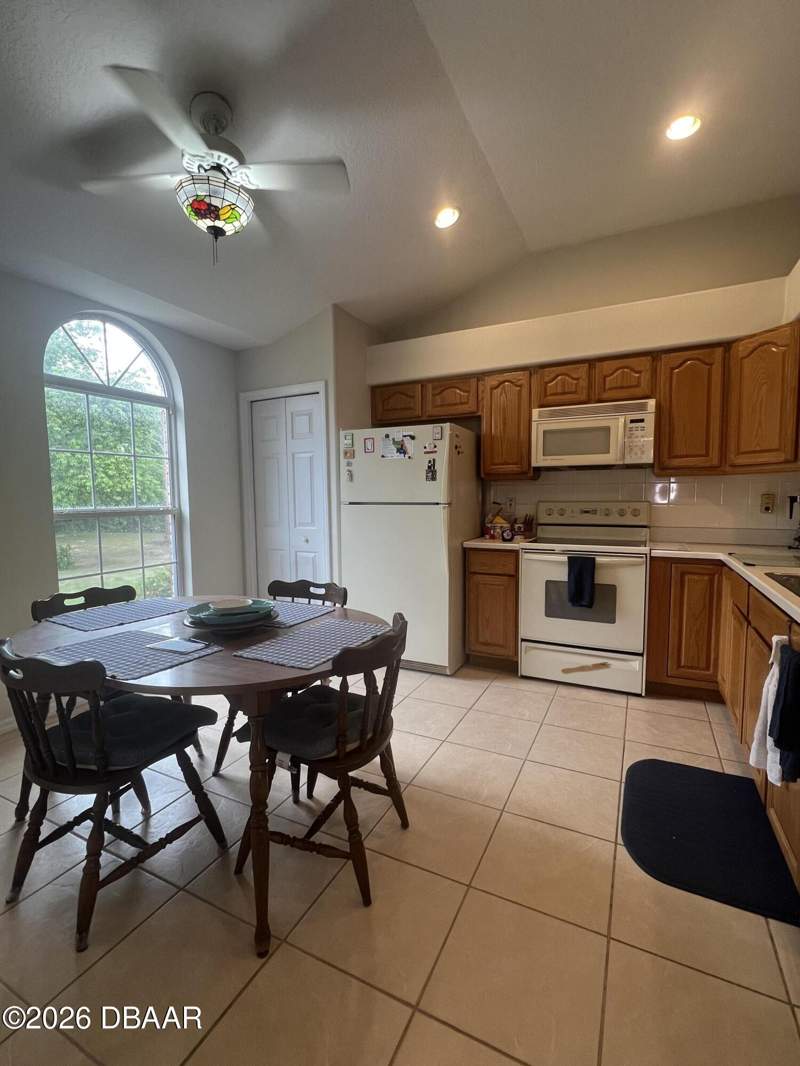 3 bedroom Single Family Residence at 5453 N Us Highway 17, Not In Subdivision, DeLeon Springs — photo 3