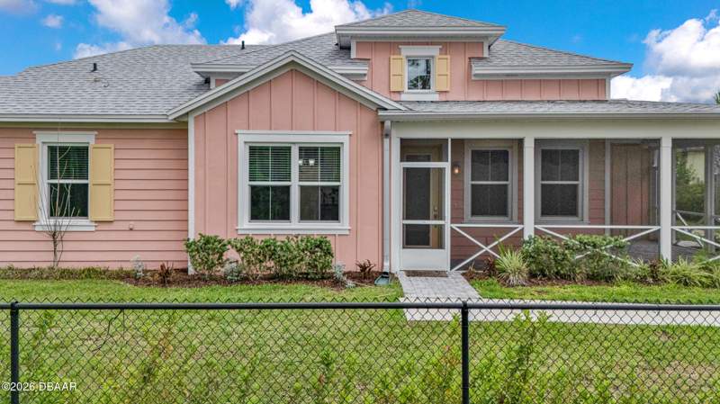 2 bedroom Single Family Residence at 275 Pop Top Lane, Latitude, Daytona Beach — photo 3