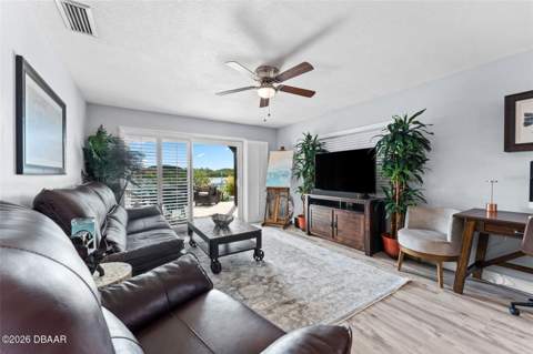 29 Pelican Lane, Edgewater FL - photo 11 of 39