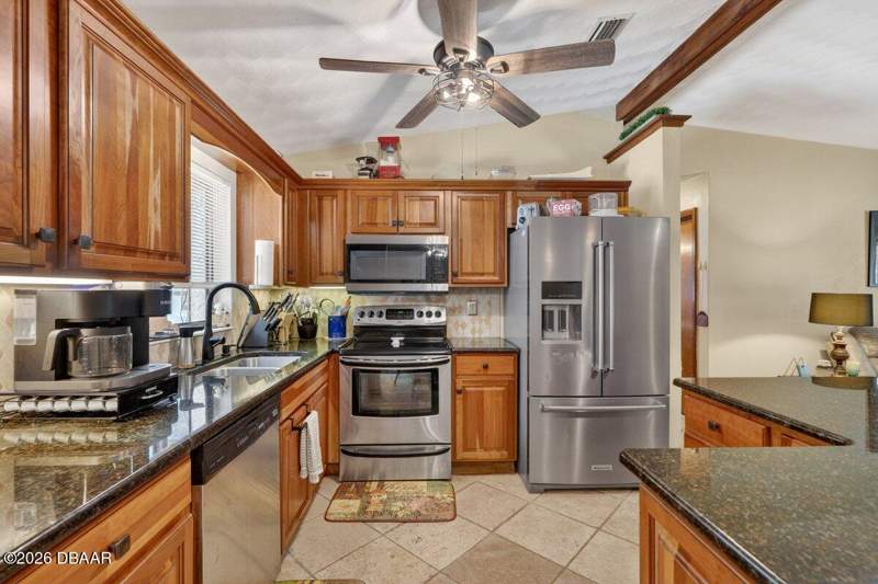 3 bedroom Single Family Residence at 3492 Country Walk Drive, Country Walk, Port Orange — photo 5
