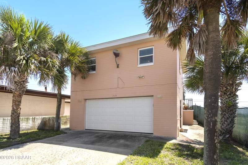 3 bedroom Single Family Residence at 2030 Ocean Shore Boulevard, Colonial Realty, Ormond Beach — photo 3