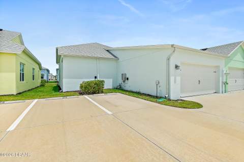 284 Pop Top Lane, Daytona Beach FL - photo 20 of 40