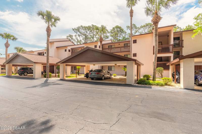 2 bedroom Condominium at 275 Indigo Drive #204, Indigo Point Condo, Daytona Beach — photo 2