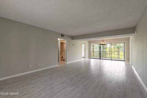 275 Indigo Drive #204, Daytona Beach FL - photo 7 of 31