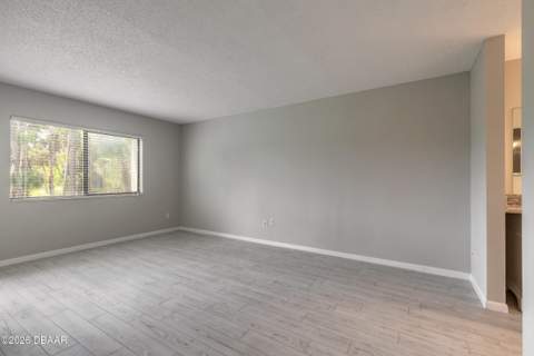 275 Indigo Drive #204, Daytona Beach FL - photo 12 of 31
