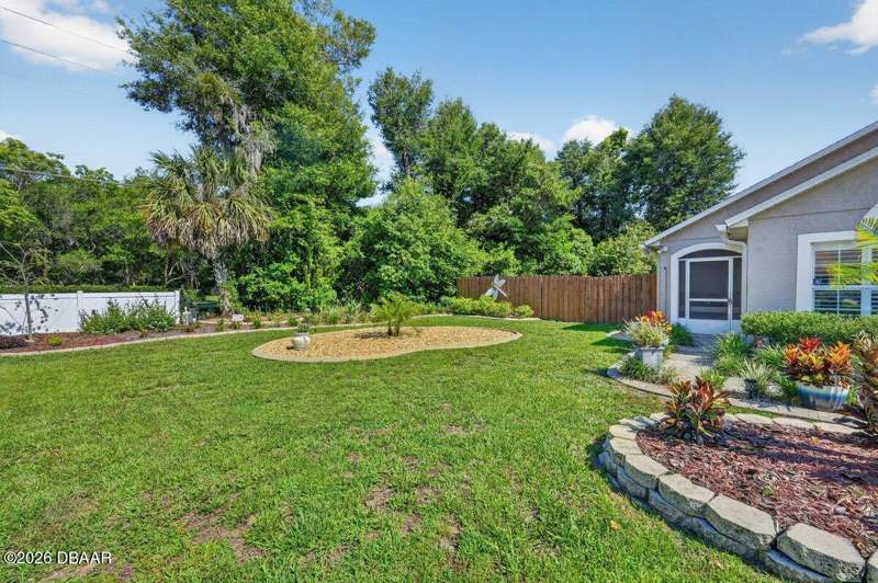 3 bedroom Single Family Residence at 614 John Thomas Avenue, Not In Subdivision, DeLand — photo 5