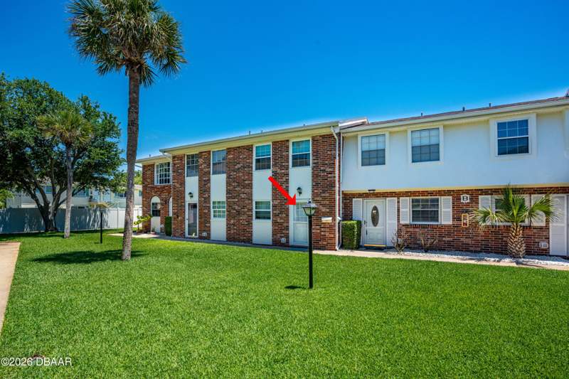 2 bedroom Townhouse at 2200 S Palmetto Avenue #b030, Colonial Townhouse, South Daytona — photo 2