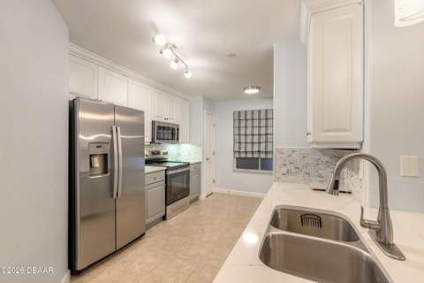 424 Luna Bella Lane #415, New Smyrna Beach FL - photo 9 of 46