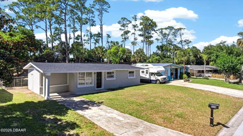 3 bedroom Single Family Residence at 538 Brook Circle, Oak Lea Village, South Daytona — photo 5