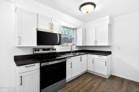 538 Brook Circle, South Daytona FL - photo 12 of 50