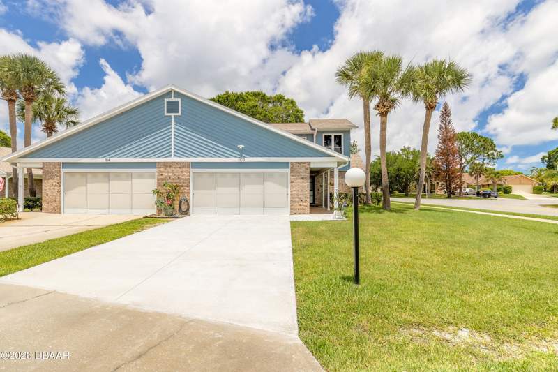 3 bedroom Condominium at 100 Black Crow Circle, Pelican Bay, Daytona Beach — photo 2