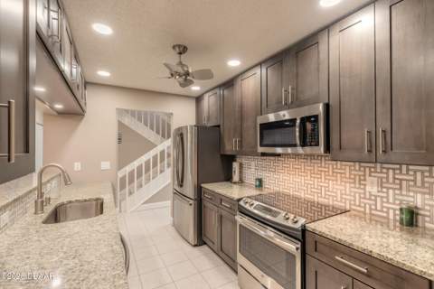 100 Black Crow Circle, Daytona Beach FL - photo 6 of 43