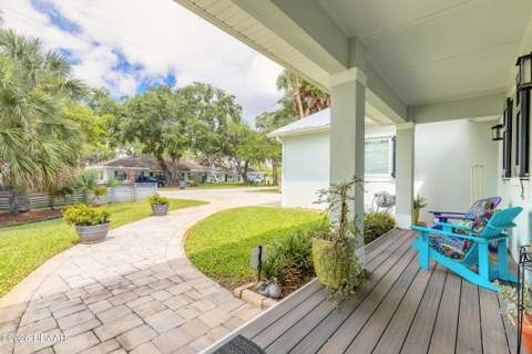 1107 S Orange Street, New Smyrna Beach FL - photo 6 of 46