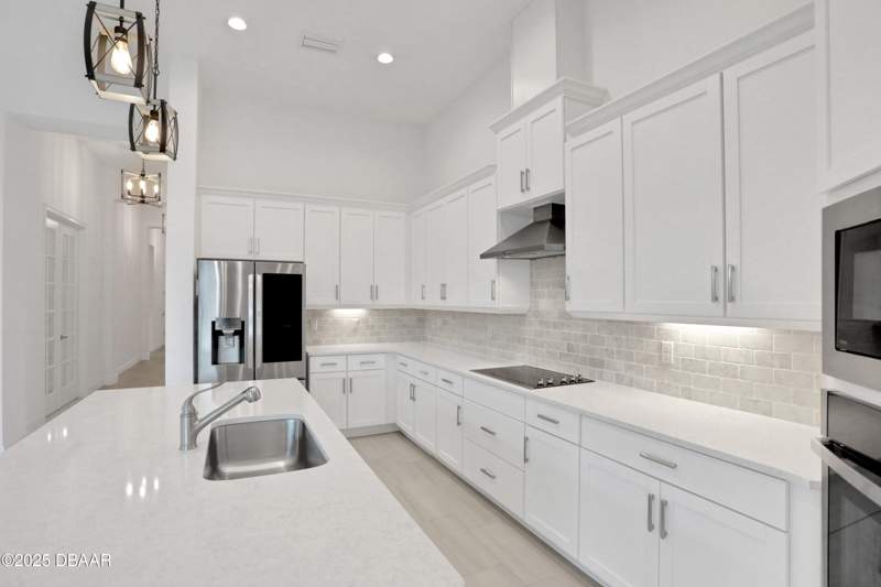 4 bedroom Single Family Residence at 6239 Woodhaven Village Drive, Woodhaven, Port Orange — photo 5