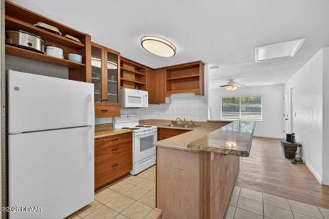 5156 Taylor Avenue, Port Orange FL - photo 10 of 22