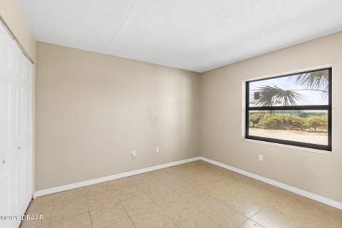 3390 Ocean Shore Boulevard #105, Ormond Beach FL - photo 16 of 59